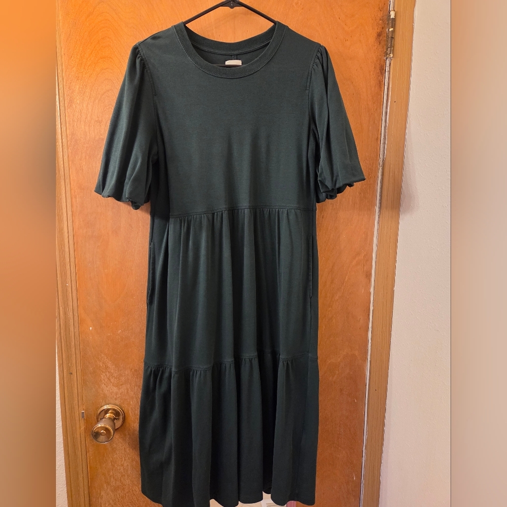 Amazon Dark Green Mid-Sleeve Dress